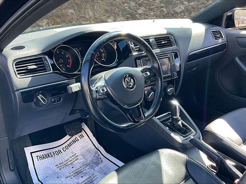 Used 2018 Volkswagen Jetta Sport image 11