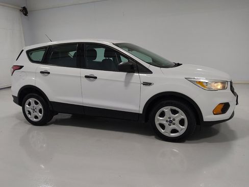 Used 2017 Ford Escape S image 11