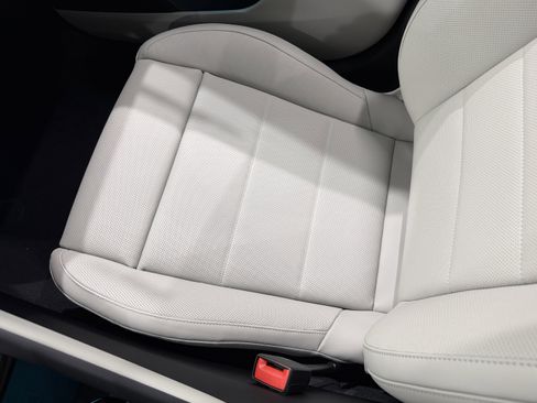 New 2026 Porsche Macan 4 Electric image 56