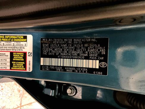 Used 2026 Toyota Camry SE image 36