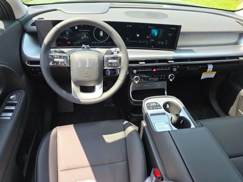 New 2026 Hyundai Ioniq 9 SEL image 3