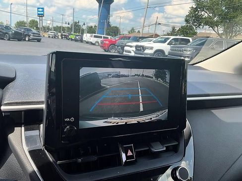 Used 2024 Toyota Corolla LE FWD image 20