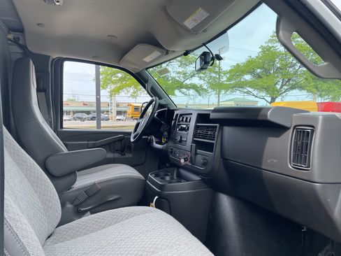 New 2025 Chevrolet Express 3500 Extended w/ Driver Convenience Package RWD image 27