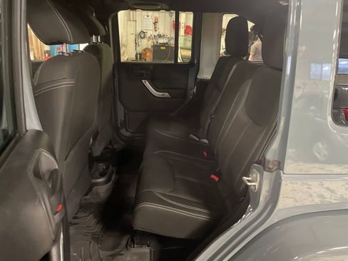 Used 2014 Jeep Wrangler Unlimited Sahara w/ Trailer Tow Group image 23