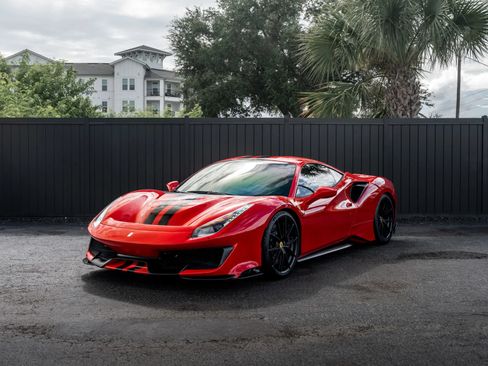 Used 2019 Ferrari 488 Pista Coupe RWD image 8