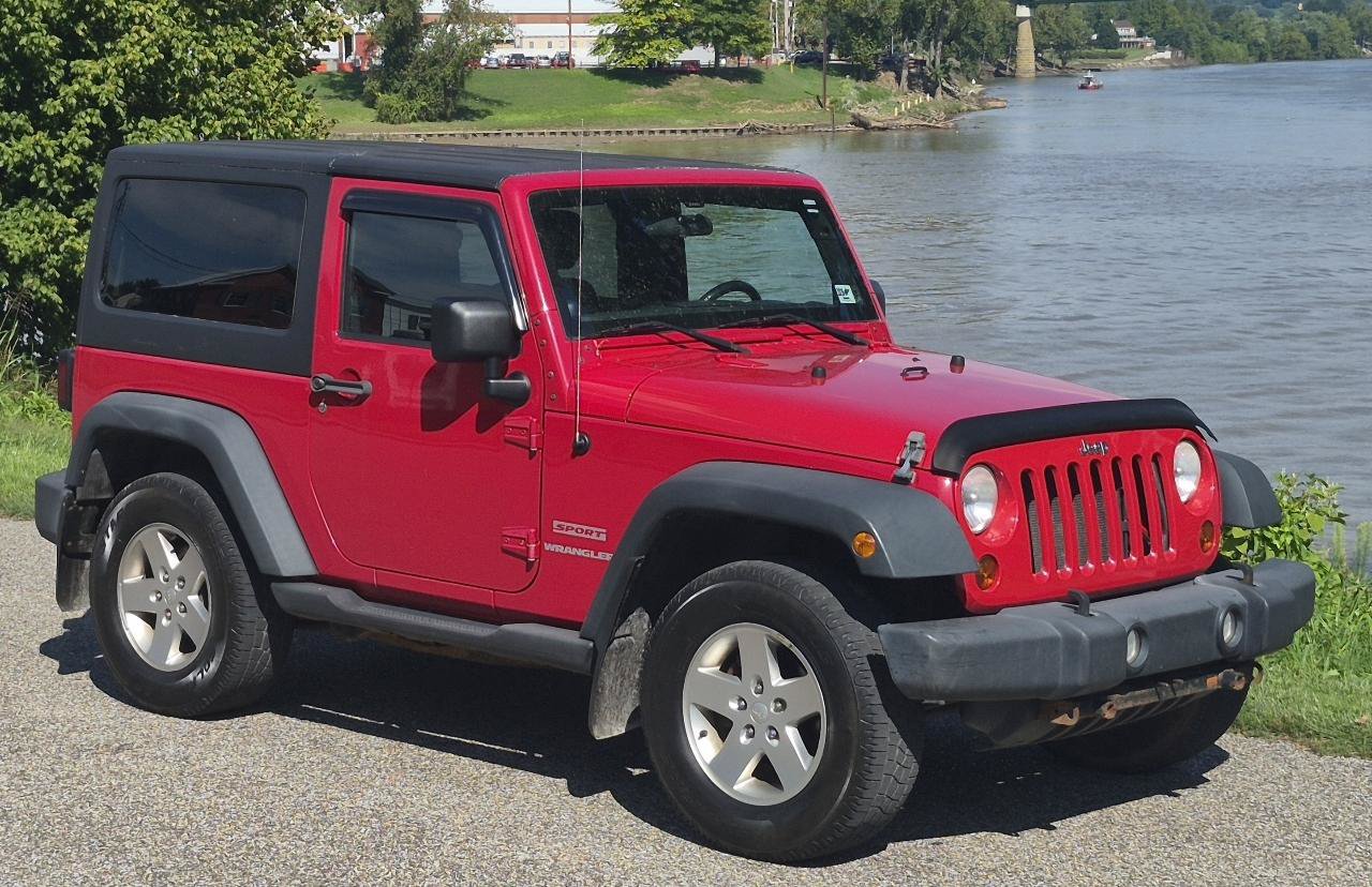 Used 2012 Jeep Wrangler Sport AWD/4WD image 6