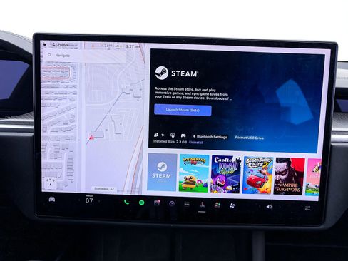 Used 2022 Tesla Model X Plaid image 21