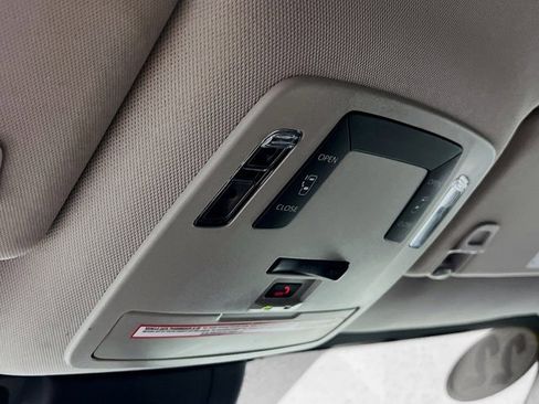 Used 2022 Toyota Sienna LE image 18