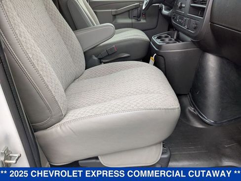 New 2025 Chevrolet Express 3500 w/ Power Convenience Package image 23