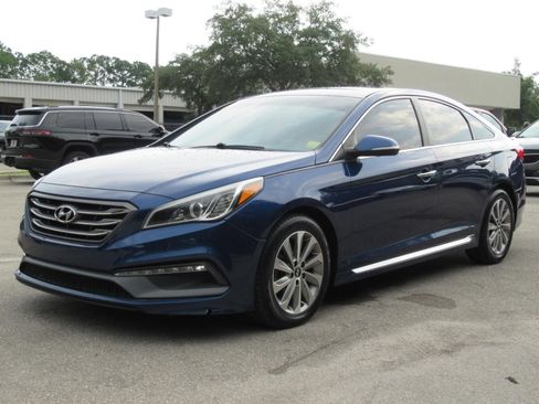 Used 2016 Hyundai Sonata Sport w/ Option Group 1V FWD image 3