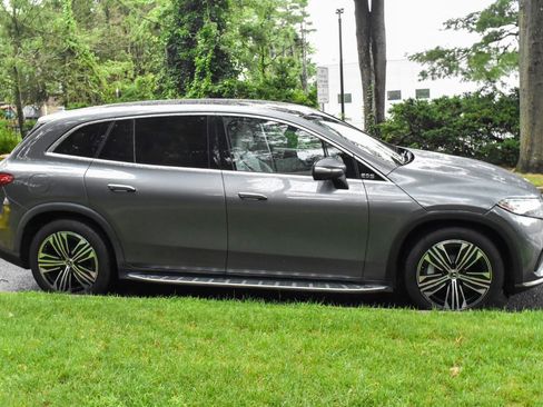 Used 2023 Mercedes-Benz EQS 450+ SUV image 9
