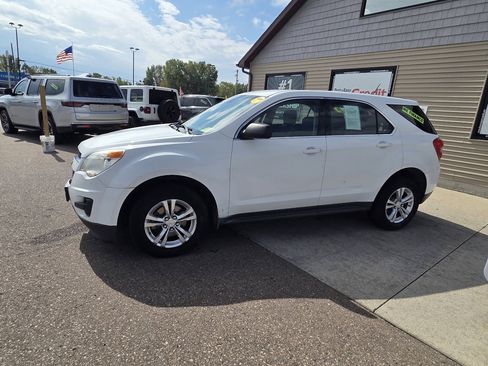 Used 2015 Chevrolet Equinox LS image 8