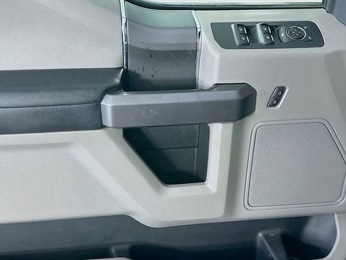 Used 2020 Ford F150 4x4 SuperCrew image 23