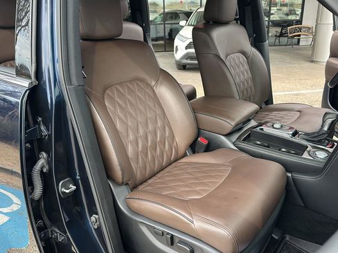 Used 2024 Nissan Armada Platinum w/ Captain's Chairs Package image 24