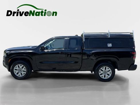 Used 2023 Nissan Frontier SV w/ Technology Package RWD image 8