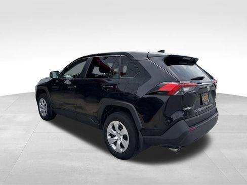 Certified 2024 Toyota RAV4 LE AWD/4WD image 5