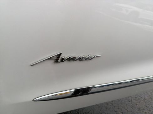 Used 2024 Buick Enclave Avenir w/ Avenir Technology Package image 34