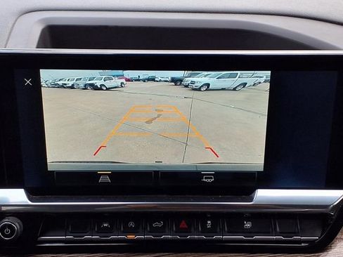 Used 2025 Chevrolet Silverado 1500 LT image 11