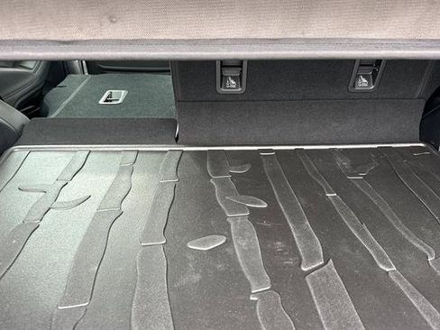 Used 2023 Subaru Forester Touring image 16