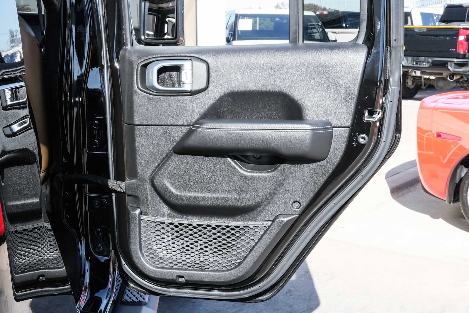 Used 2021 Jeep Gladiator Rubicon AWD/4WD image 37