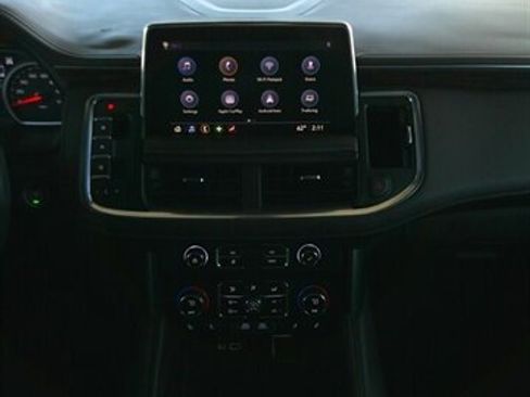 Used 2021 Chevrolet Suburban Z71 w/ Z71 Off-Road Package image 44