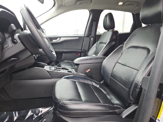 Certified 2023 Ford Escape Platinum AWD/4WD image 24