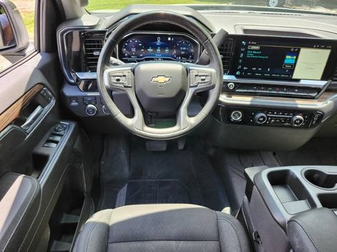 Used 2023 Chevrolet Silverado 1500 LT w/ Protection Package AWD/4WD image 19