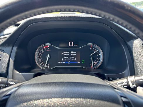 Used 2018 Honda Pilot Touring image 14