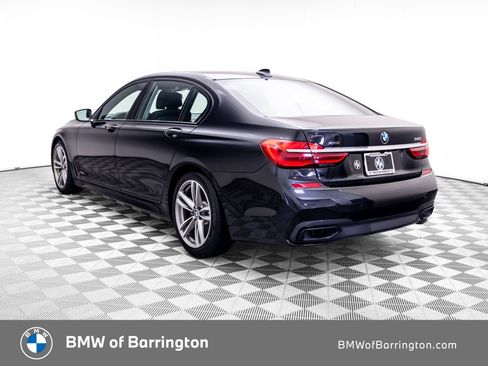 Used 2019 BMW 740i xDrive w/ Executive Package AWD/4WD image 3