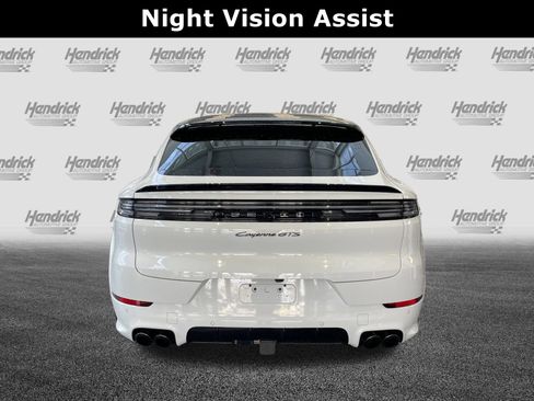 Used 2026 Porsche Cayenne GTS AWD/4WD image 9