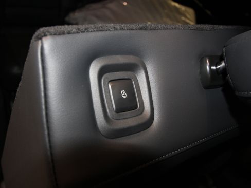 New 2025 Lincoln Navigator Reserve w/ Jet Appearance Package image 27