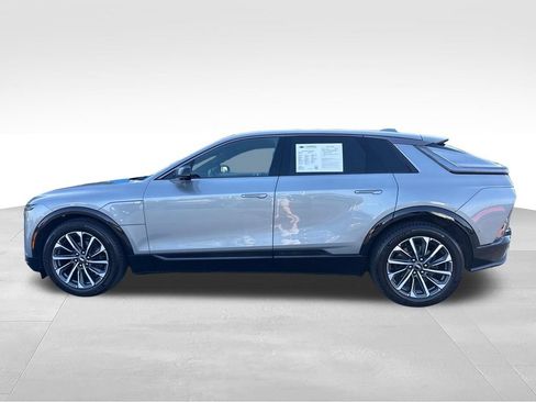Used 2024 Cadillac Lyriq Sport w/ LPO, Floor Liner Package AWD/4WD image 2