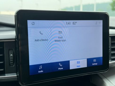 Certified 2021 Ford Explorer XLT w/ Equipment Group 202A AWD/4WD image 25