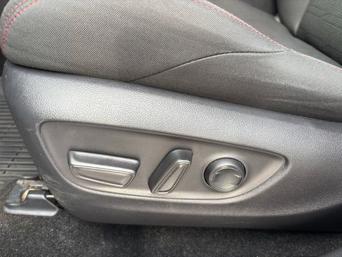 Used 2023 Toyota RAV4 SE w/ Weather & Moonroof Package AWD/4WD image 25