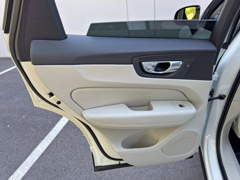 Used 2023 Volvo XC60 T8 Plus w/ Climate Package image 43