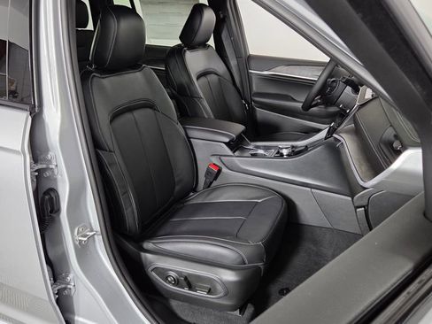 New 2026 Jeep Grand Cherokee Limited Reserve image 33