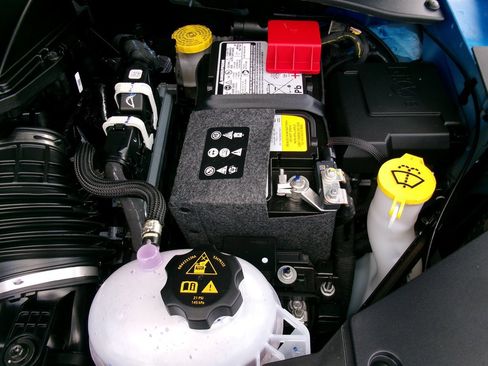 Used 2025 Jeep Compass Latitude image 63