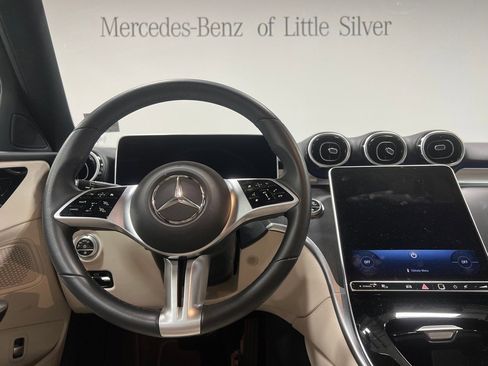Used 2025 Mercedes-Benz C 300 4MATIC Sedan image 31