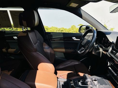 Used 2018 Audi Q5 2.0T Premium Plus w/ Premium Plus Package image 17