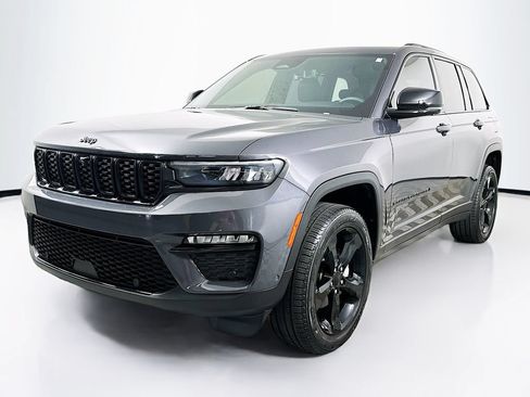 Used 2024 Jeep Grand Cherokee Limited w/ Luxury Tech Group II AWD/4WD image 1