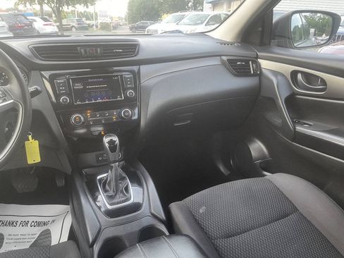 Used 2021 Nissan Rogue Sport S FWD image 19