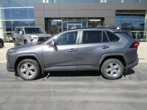 Used 2024 Toyota RAV4 XLE AWD/4WD image 3