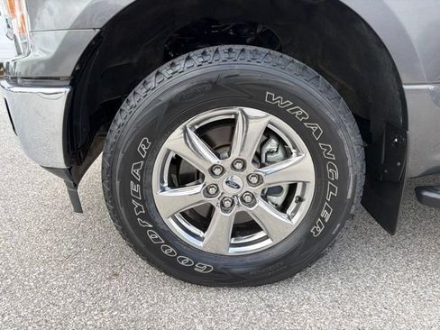Used 2020 Ford F150 XLT w/ Equipment Group 302A Luxury AWD/4WD image 38