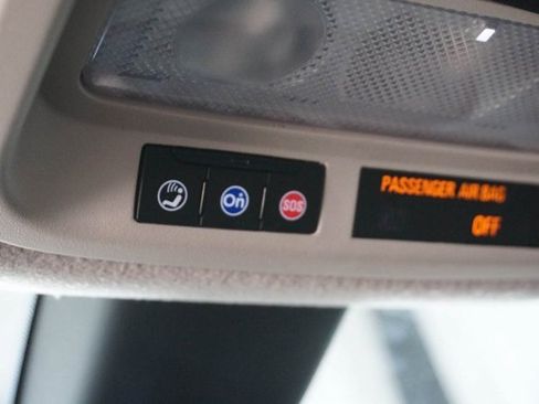 Used 2017 Chevrolet Cruze Premier image 24