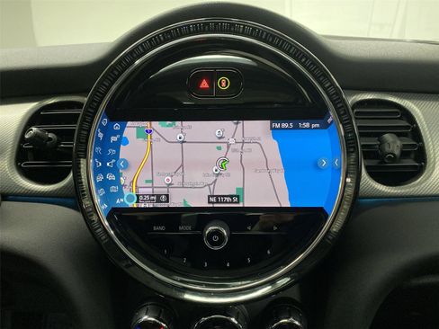 Certified 2022 MINI Cooper 4-Door Hardtop image 24