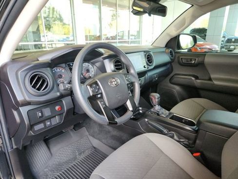 Used 2022 Toyota Tacoma SR RWD image 18