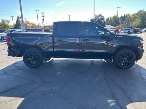 Used 2024 Chevrolet Silverado 1500 RST w/ Z71 Off-Road Package image 3