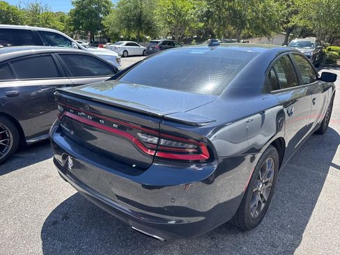 Used 2018 Dodge Charger GT image 8