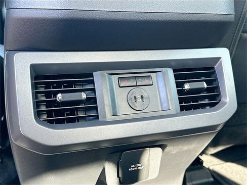 New 2025 Ford F350 Lariat w/ Lariat Ultimate Package image 19