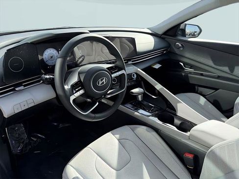 New 2026 Hyundai Elantra Limited image 15